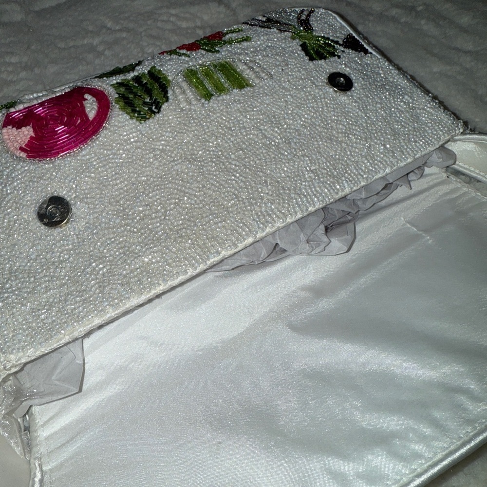 Viral Beaded Vegetable Market Bag - Picture 3 of 3